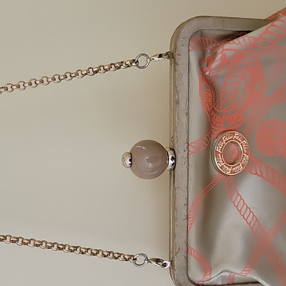 Folli Follie orange and gold hand bag with chain shoulder strap - Picture 3 of 9